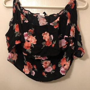 Off shoulders floral top